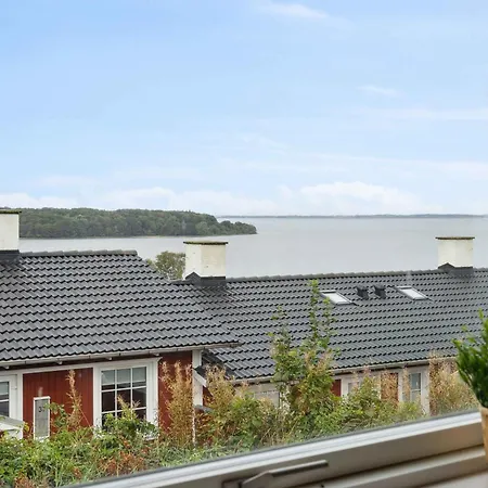 Lovely New-built Near Sea